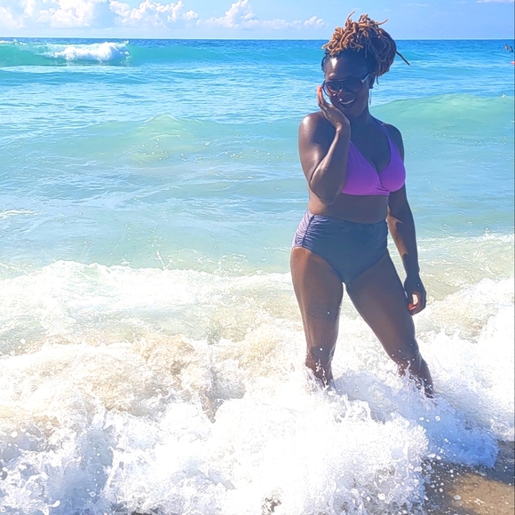 Meet your Posher, LaTricia - Picture 13 of 16